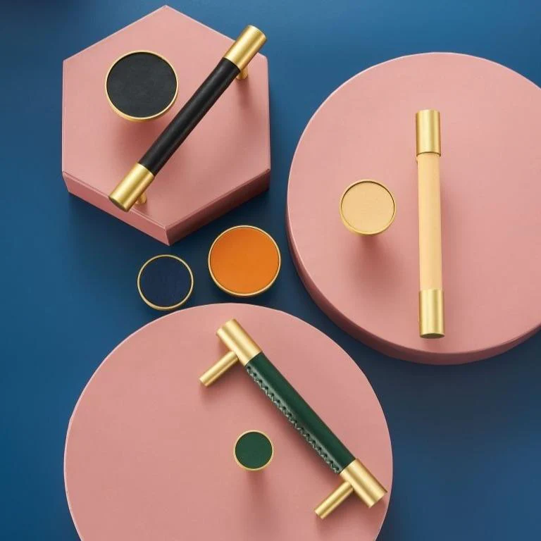 Kara Solid Brass & Leather Handle | Gold & Green - Image 6